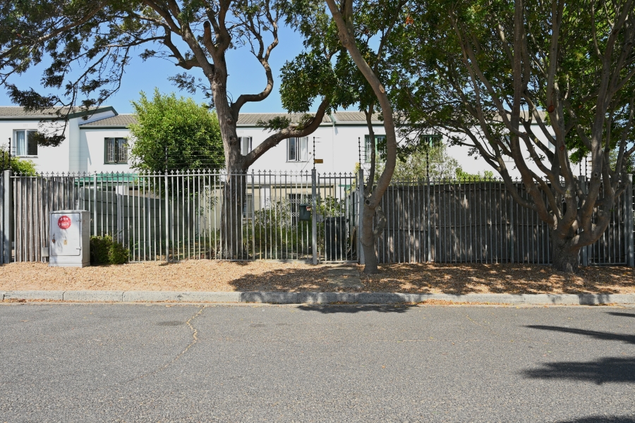 3 Bedroom Property for Sale in Table View Western Cape